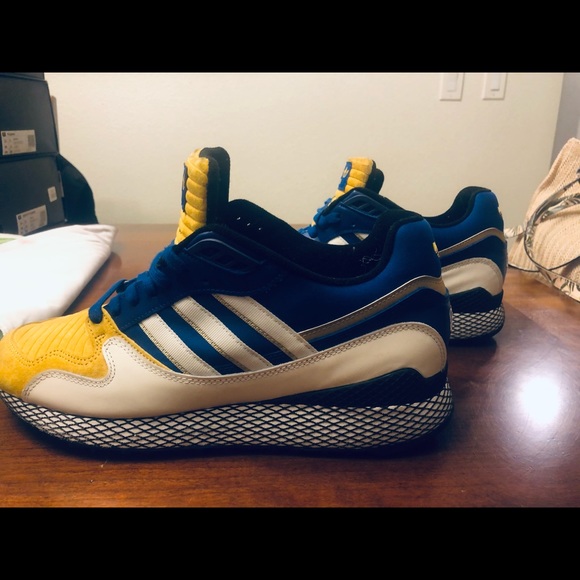 Dragon Ball Z x Adidas Collection - Picture 3 of 14